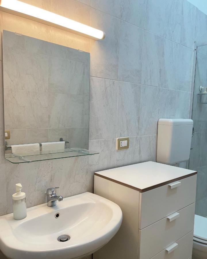 B&B Acqua Azzurra Кастелламмаре-ди-Стабия Экстерьер фото