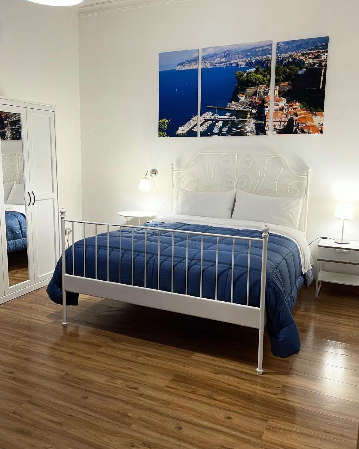 B&B Acqua Azzurra Кастелламмаре-ди-Стабия Экстерьер фото